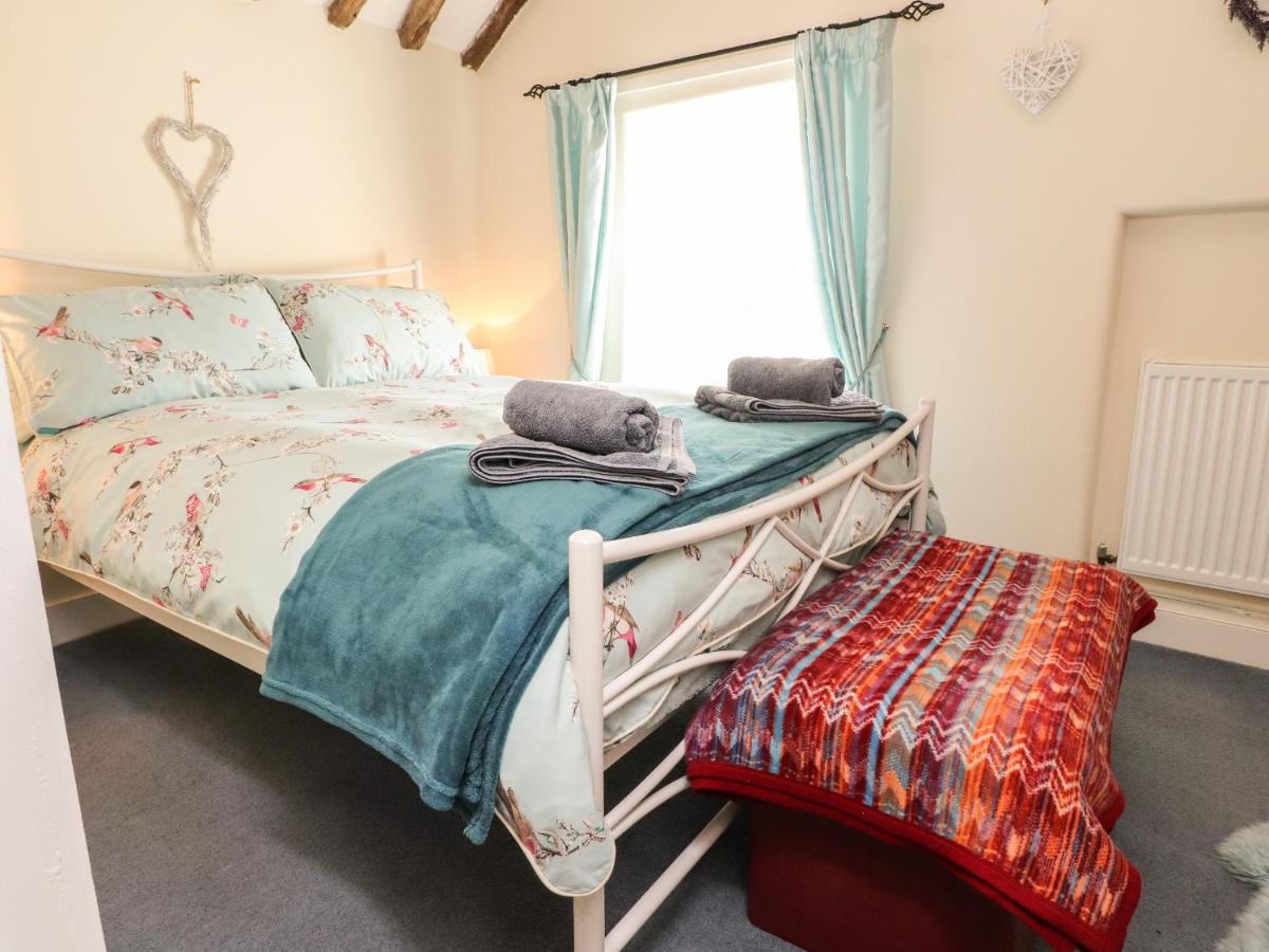 Beehive Cottage Bentham 外观 照片